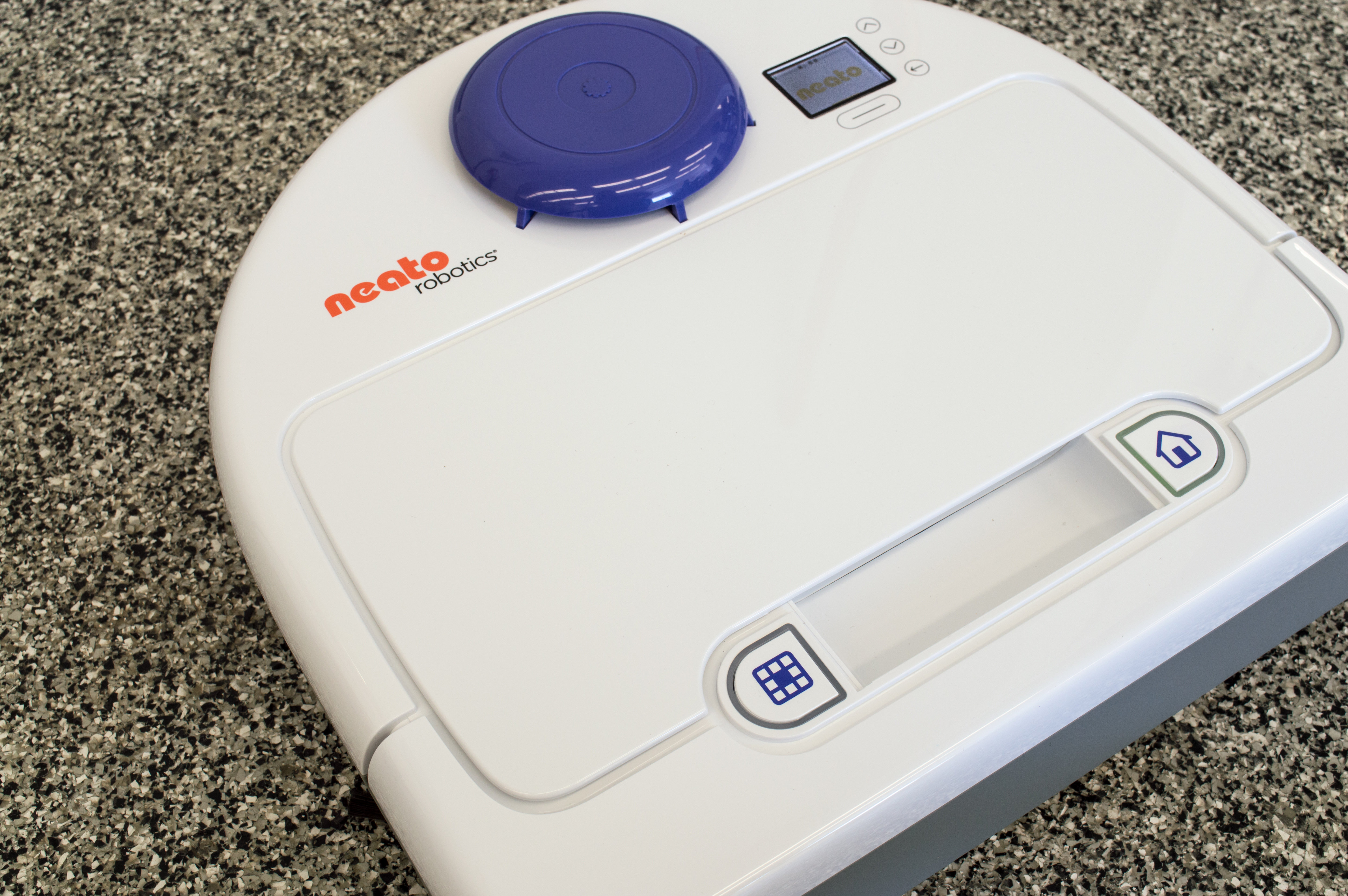 Neato Botvac 80 Robot Vacuum Cleaner Review Robot Vacuums