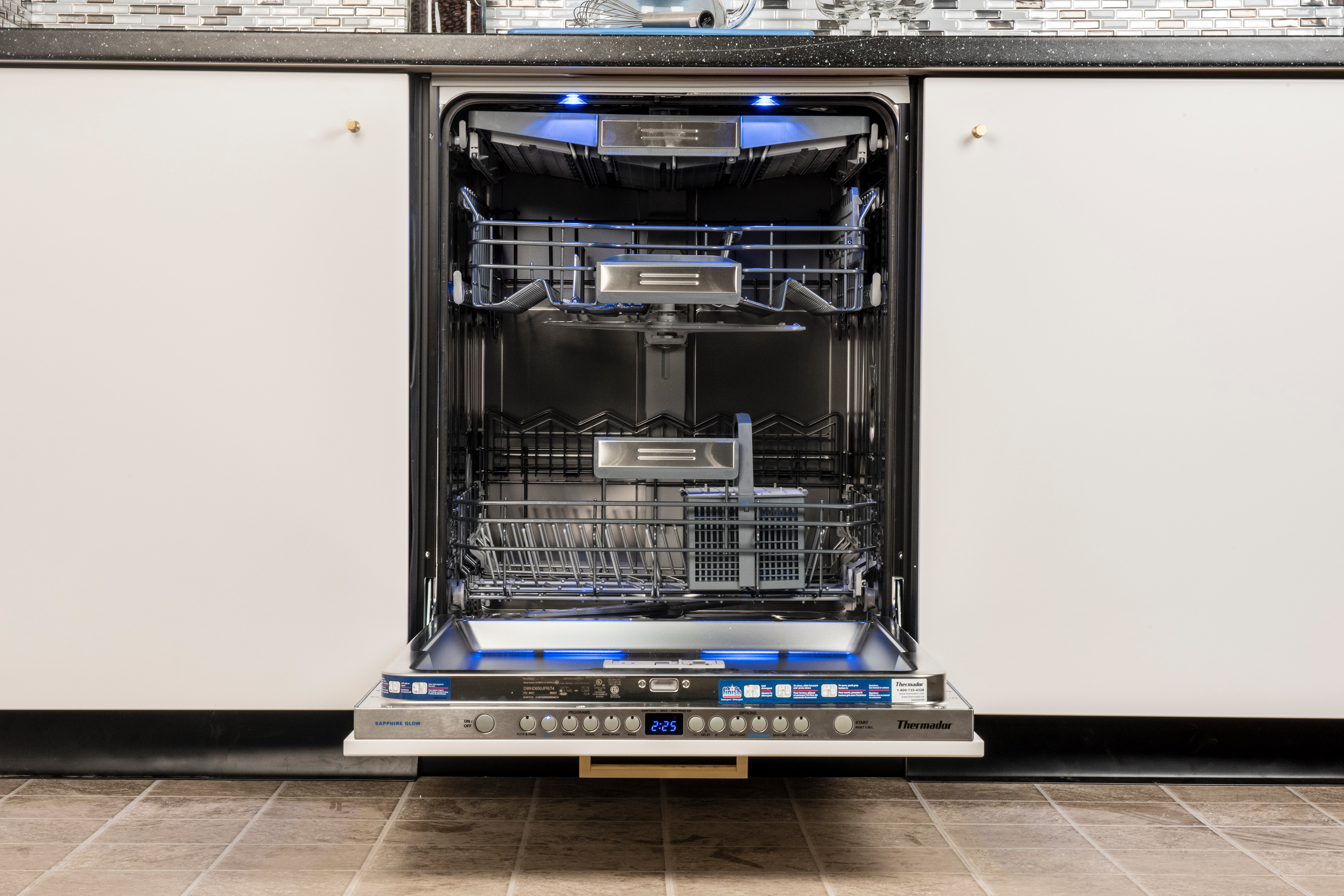 Thermador Sapphire DWHD650JPR Dishwasher Review Luxury Home