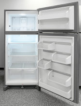 Frigidaire Gallery FGTR1845QF Interior