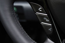 Siri Steering Wheel Control Apple CarPlay Honda Accord