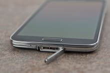 Samsung-Galaxy-S5-review-usb.jpg