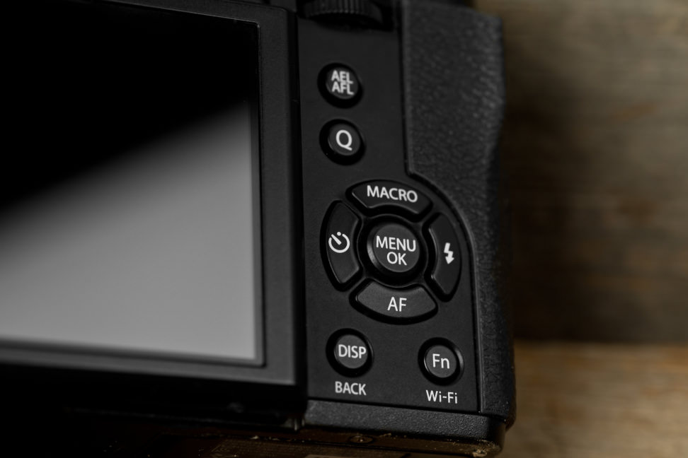 fuji-x30-review-design-rear-controls.jpg