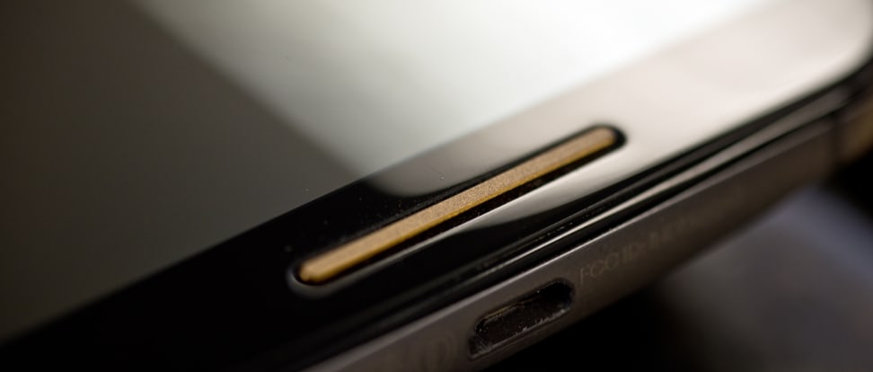 motorola-moto-x-2014-review-design-speaker.jpg