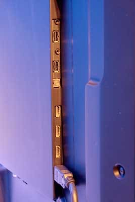 Samsung-8000_ports1.jpg