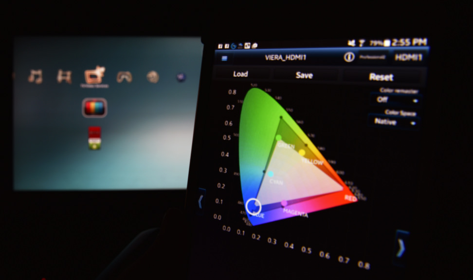 Panasonic-AX900U-Software-Viera-Remote-Color.jpg