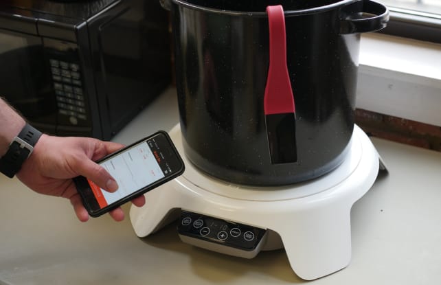Paragon cooktop in use