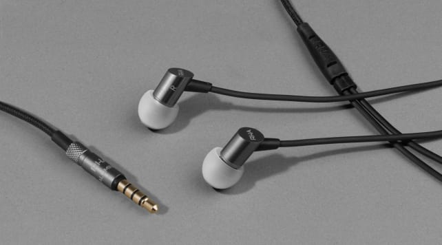 RHA S500i headphones