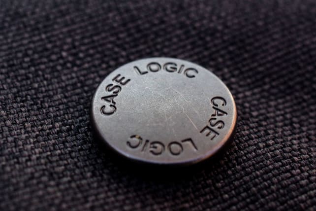 CASE-LOGIC-IPAD-BUTTONS.jpg