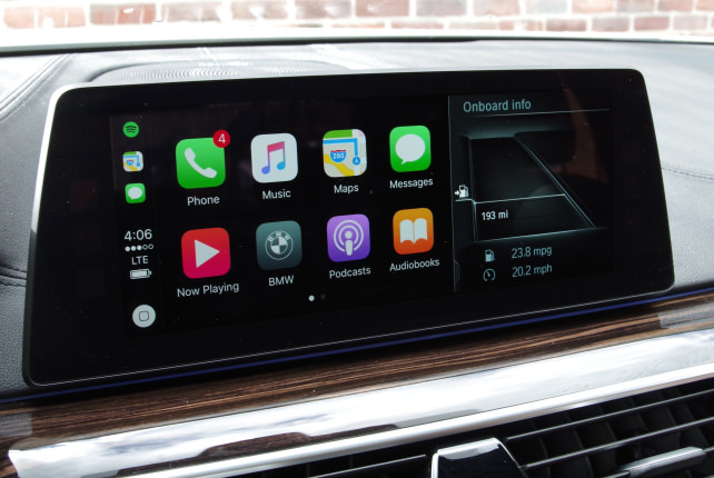 2017 BMW 530i with CarPlay