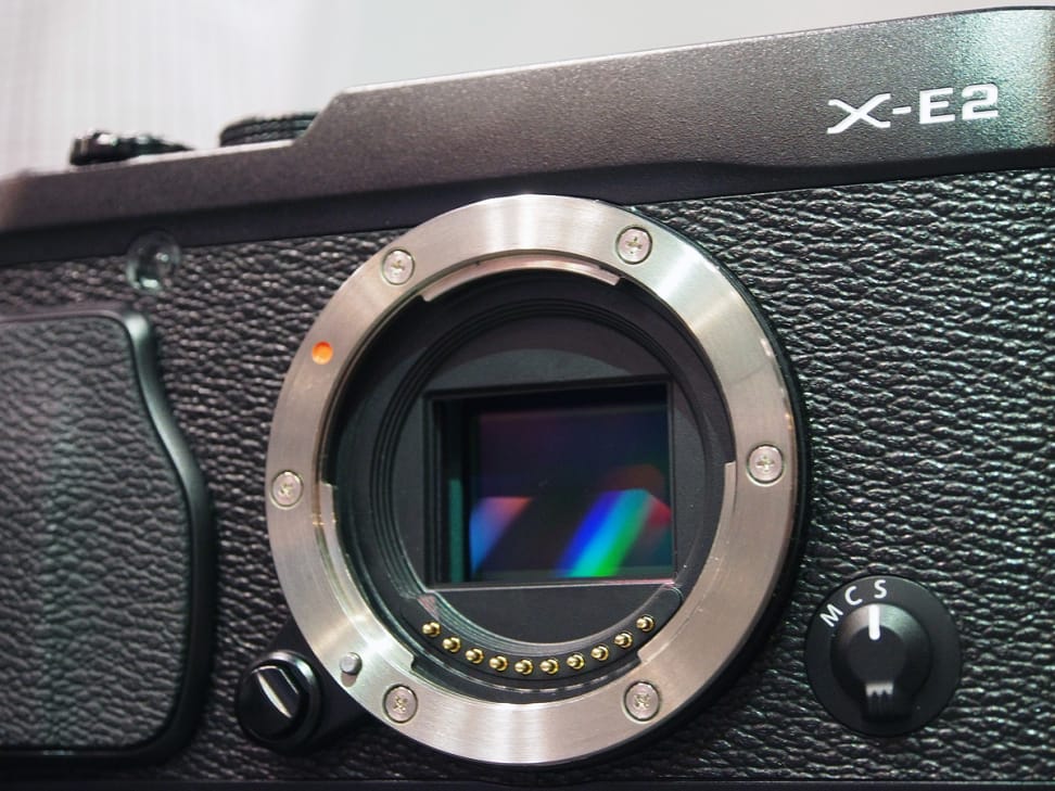 90-Fujifilm-XE2-Sensor-Close.jpg