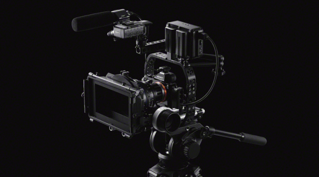 SONY-A7S-ANNOUNCED-RIG-VANITY.jpg