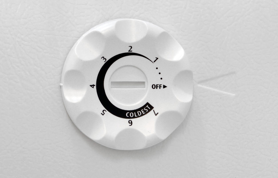 Frigidaire FFFH17F2QW Controls