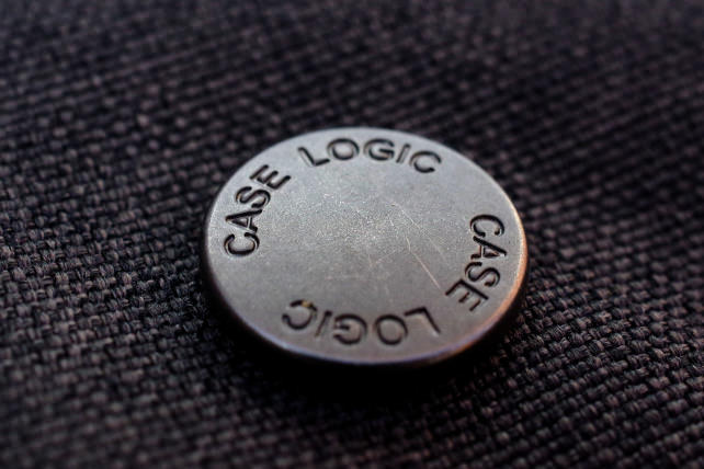 CASE-LOGIC-IPAD-BUTTONS.jpg
