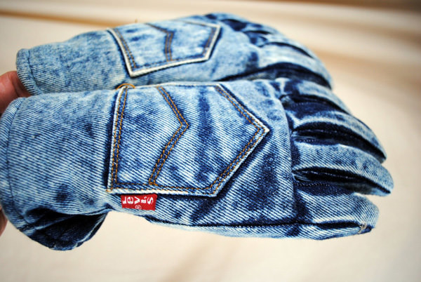 levis-denim-gloves.jpg