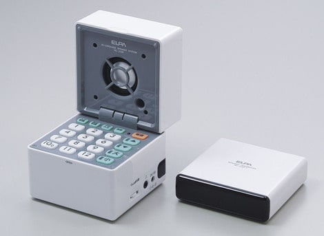 cube-remote-small.jpg