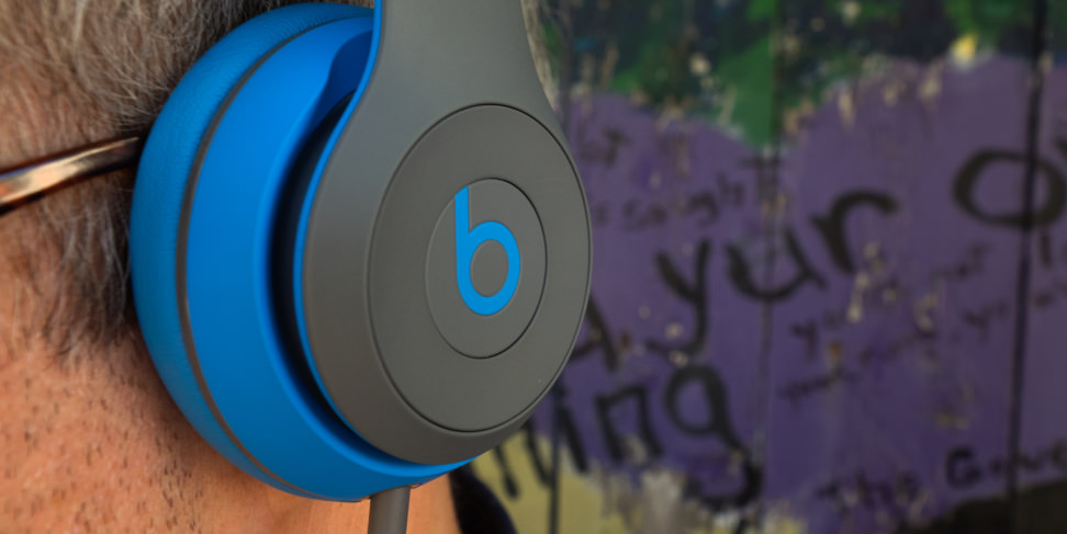Beats Solo2 Wireless Headphones With Wire