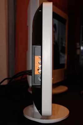 Vizio-VA190E-W_left.jpg