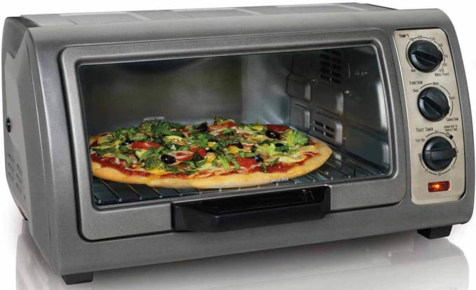 Product Image - Hamilton Beach 6 Slice Easy Reach Toaster Oven with Convection