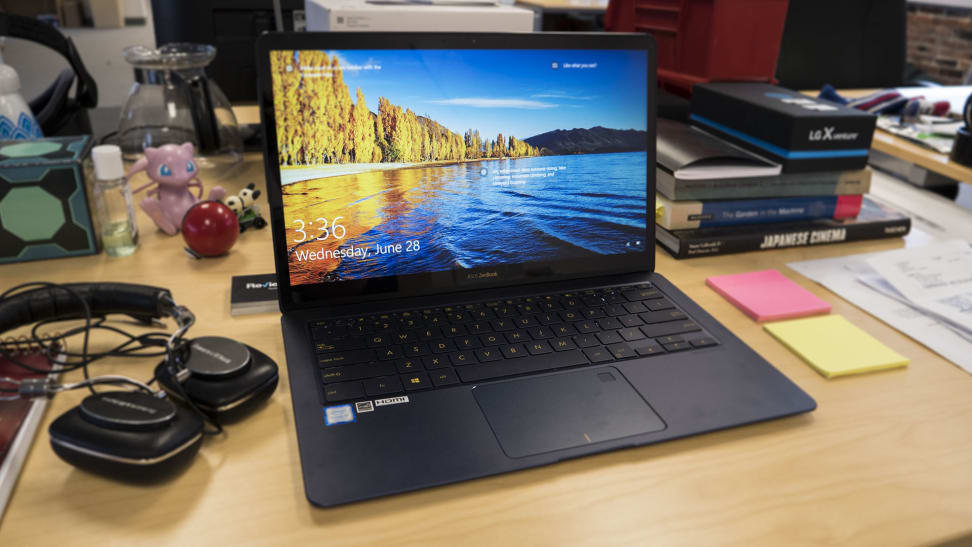 Product Image - Asus Zenbook 3 Deluxe UX490UA