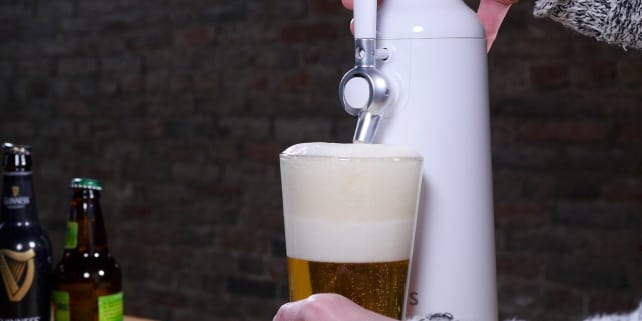 Fizzics Waytap Foam Close-Up