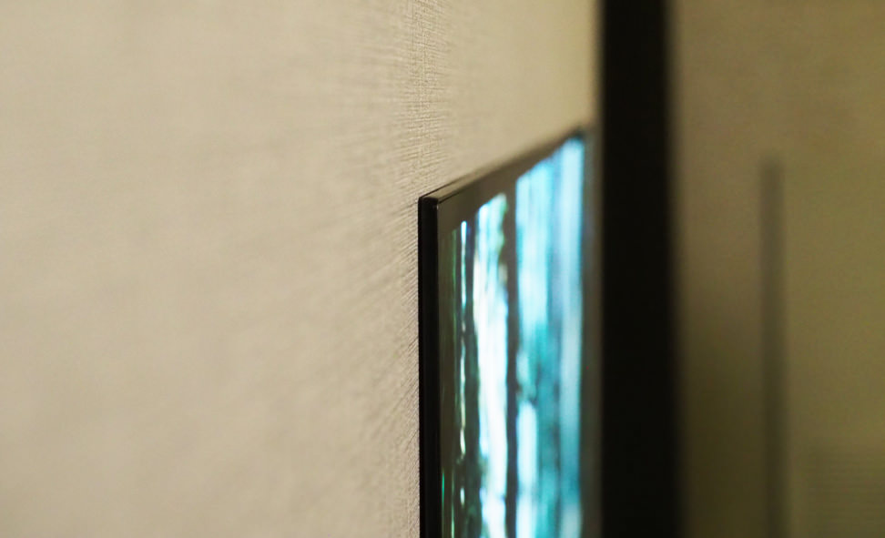 LG-side-profile-wall
